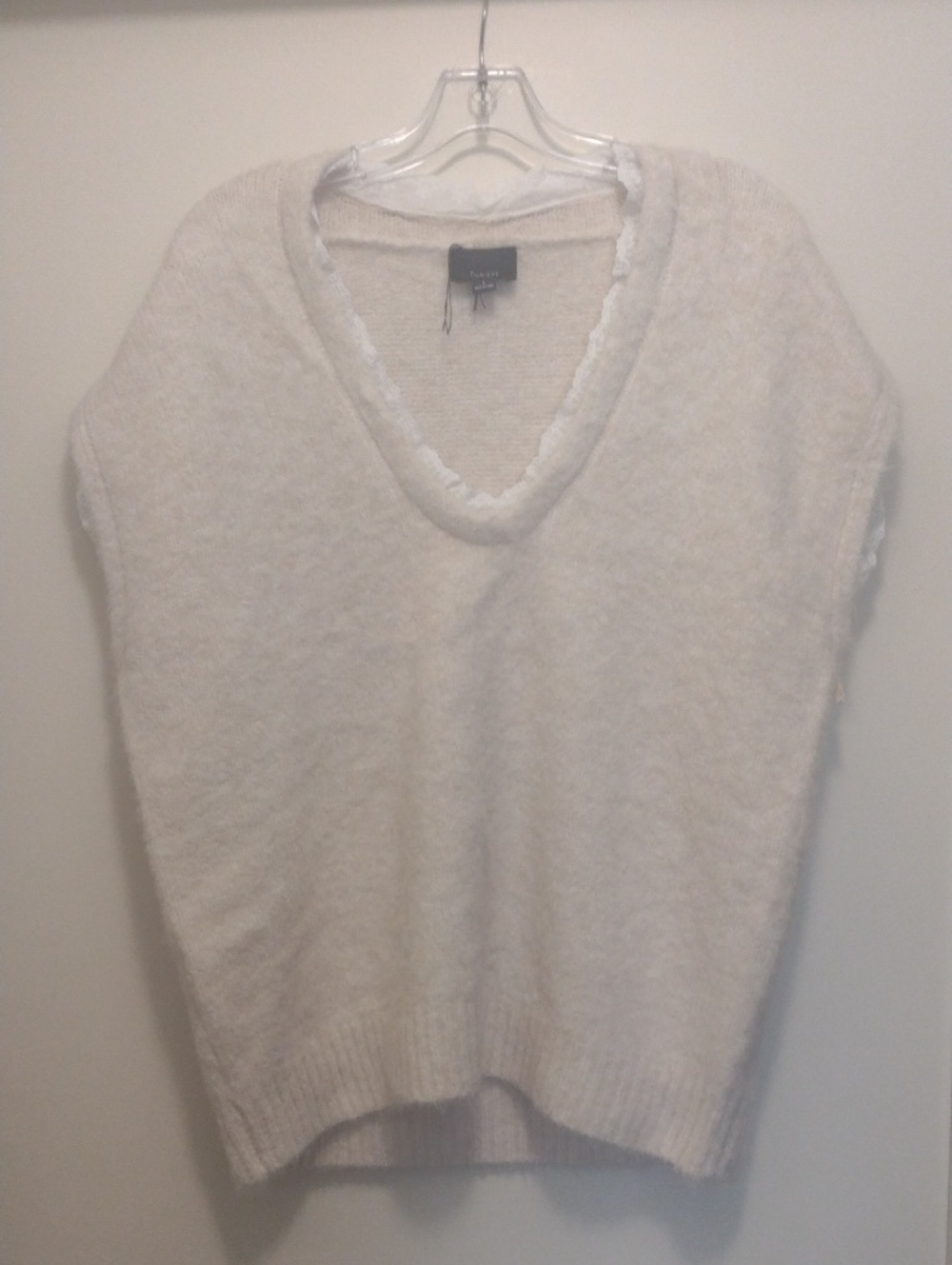 Lumiere Cream V-Neck Sweater Vest (J873)